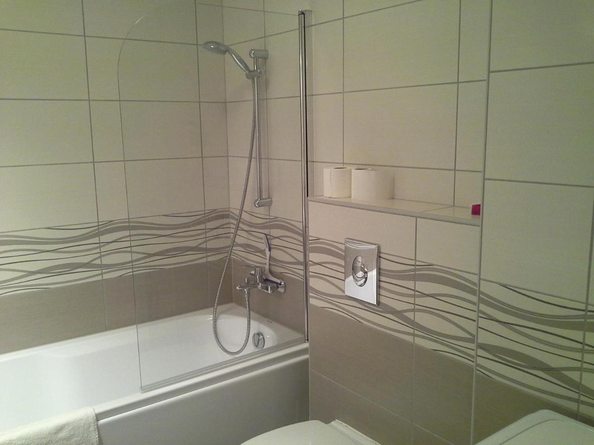 Alexandra Apartment Hajduszoboszlo - Chic Flat Extérieur photo
